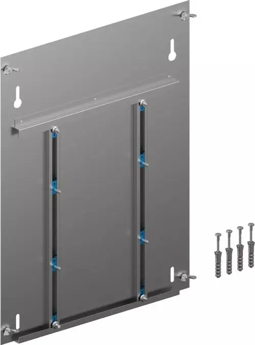 Metallische Rückwand mit Befestigungselementen, entworfen für Schrankanwendungen, hergestellt von Uponor. Demontierbare Schienen zur flexiblen Montage vorhanden.